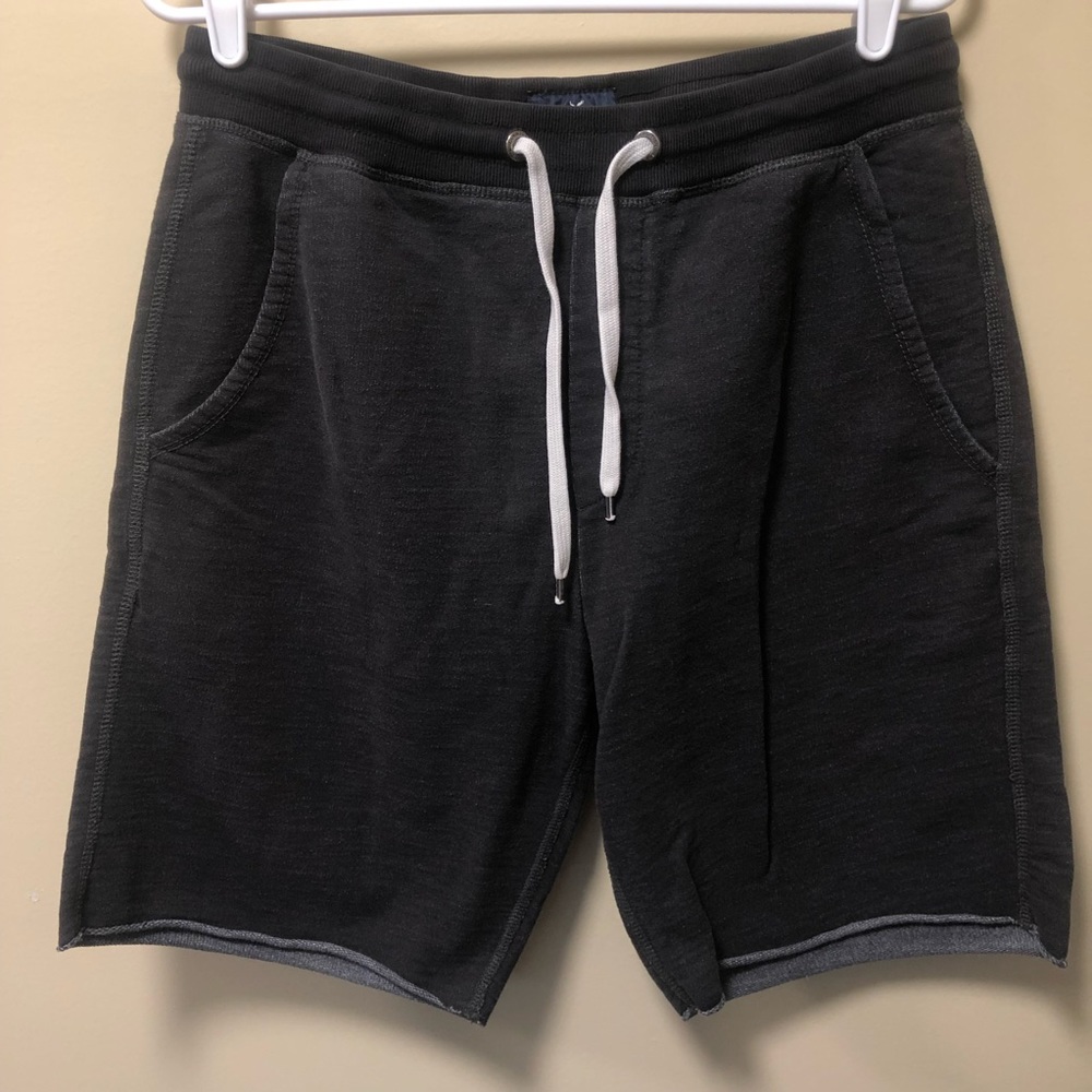 AMERICAN EAGLE FLEECE SHORTS